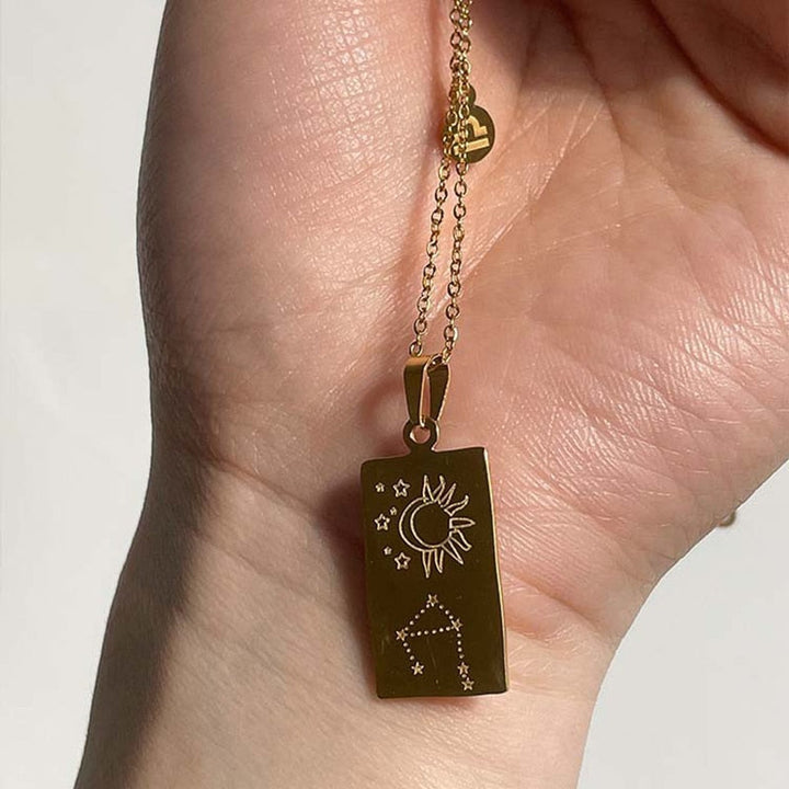 Collier médaille céleste et pampille Plaqué Or 18k