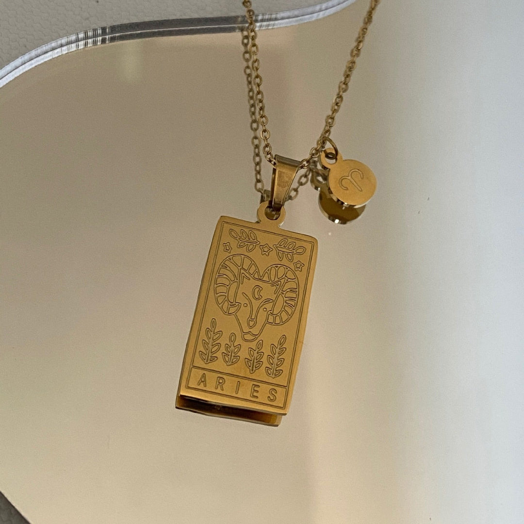 Collier médaille céleste et pampille Plaqué Or 18k