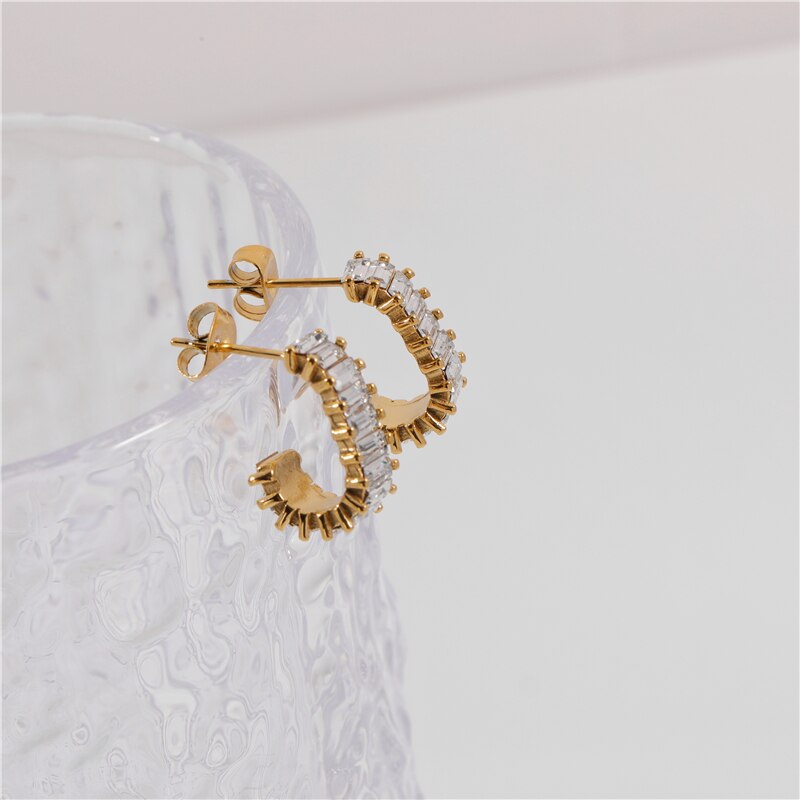 Alixie Demi-créoles pavées cristaux Plaqué Or 18K