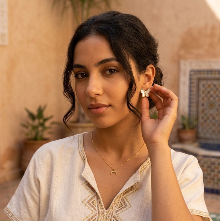 Boucles d'oreilles Papillon Nacre Plaqué Or 18k